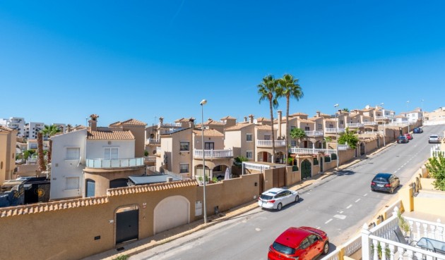 Brukt - Town House -
Orihuela Costa - Costa Blanca