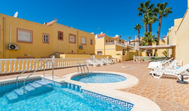 Brukt - Town House -
Orihuela Costa - Costa Blanca