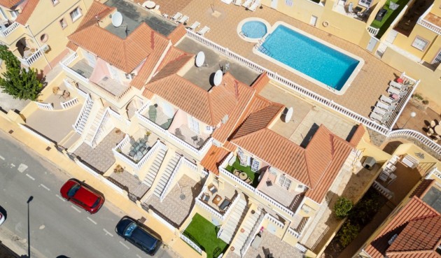 Brukt - Town House -
Orihuela Costa - Costa Blanca
