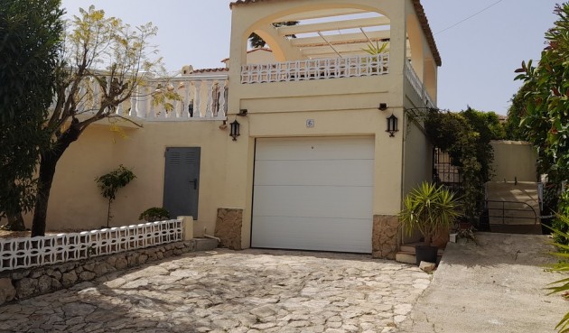 Brukt - Villa -
Orba - Inland