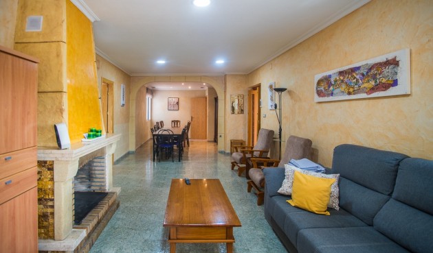 Brukt - Villa -
Orihuela - Inland