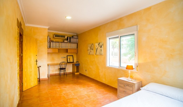 Brukt - Villa -
Orihuela - Inland