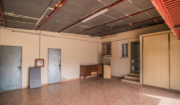 Brukt - Villa -
Orihuela - Inland
