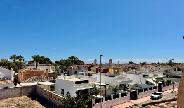 Brukt - Tosidig -
Santiago de la Ribera - Costa Calida