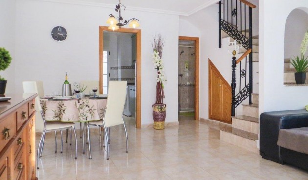 Brukt - Town House -
Torrevieja - Carrefour