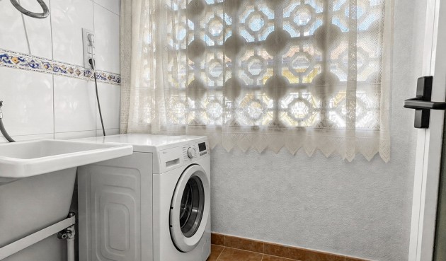 Brukt - Apartment -
Mil Palmeras - Costa Blanca