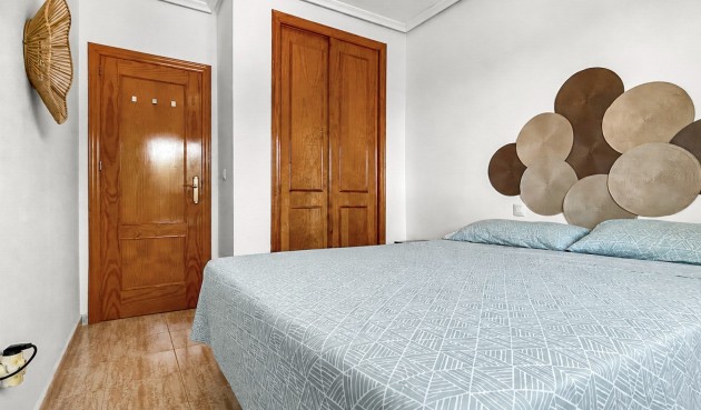 Brukt - Apartment -
Mil Palmeras - Costa Blanca