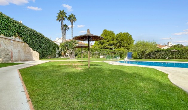Brukt - Apartment -
Mil Palmeras - Costa Blanca