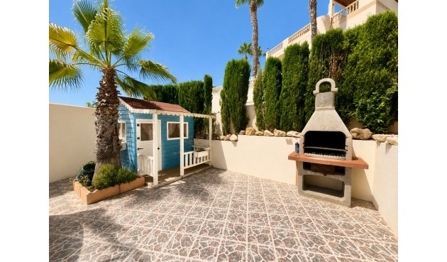Brukt - Villa -
Orihuela Costa - Costa Blanca