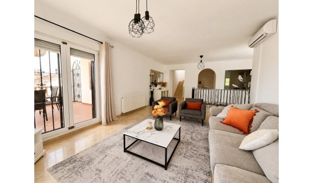 Brukt - Villa -
Orihuela Costa - Costa Blanca