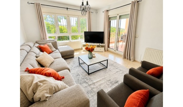 Brukt - Villa -
Orihuela Costa - Costa Blanca