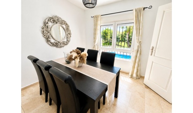 Brukt - Villa -
Orihuela Costa - Costa Blanca