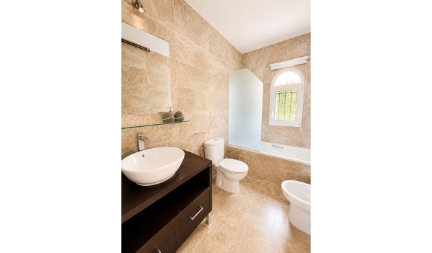 Brukt - Villa -
Orihuela Costa - Costa Blanca