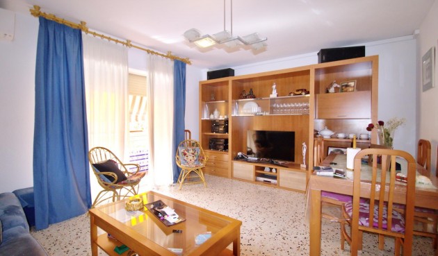Brukt - Apartment -
Alicante - Benalua