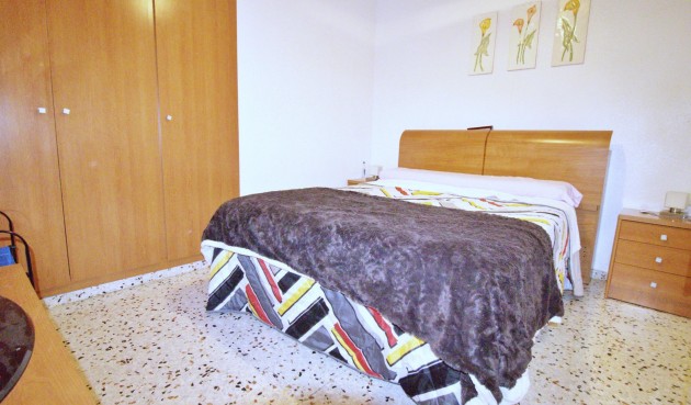 Brukt - Apartment -
Alicante - Benalua