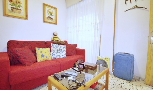 Brukt - Apartment -
Alicante - Benalua