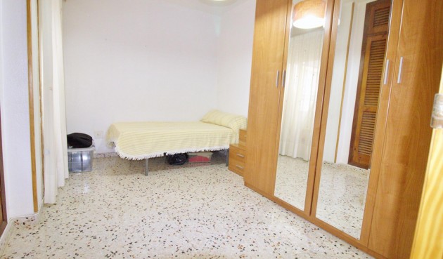 Brukt - Apartment -
Alicante - Benalua