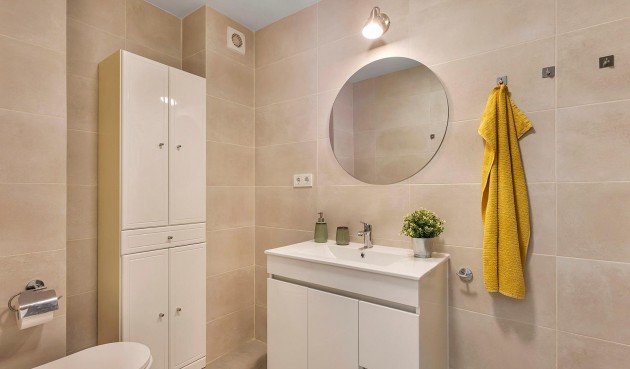 Brukt - Apartment -
Torrevieja - Playa de los Locos
