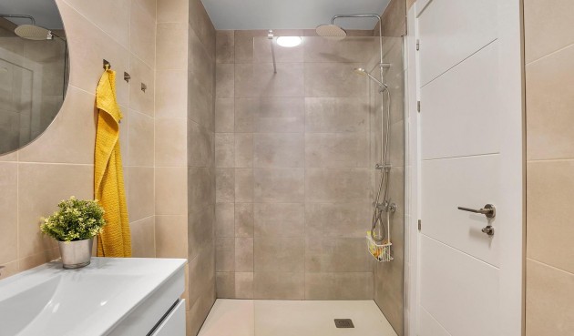 Brukt - Apartment -
Torrevieja - Playa de los Locos