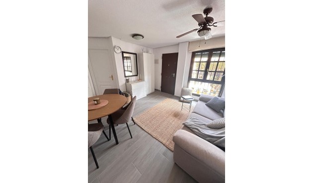 Brukt - Bungalow -
Torrevieja - Torre La Mata