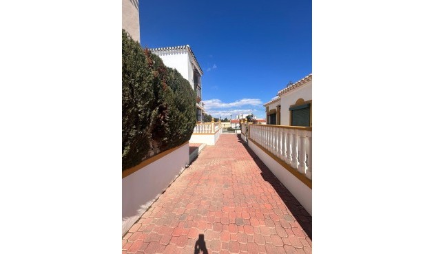 Brukt - Bungalow -
Torrevieja - Torre La Mata