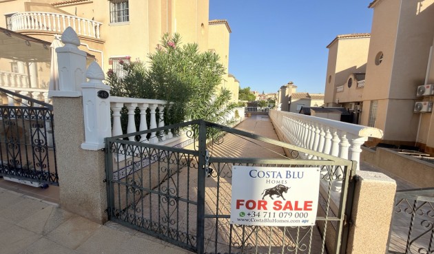 Reventa - Semi Detached -
El Galan - Inland