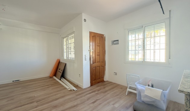 Reventa - Semi Detached -
El Galan - Inland