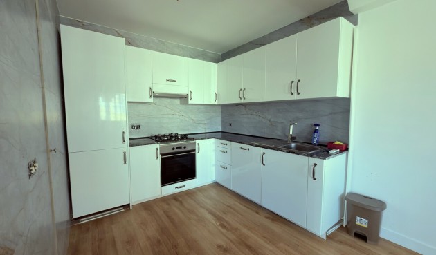 Reventa - Semi Detached -
El Galan - Inland
