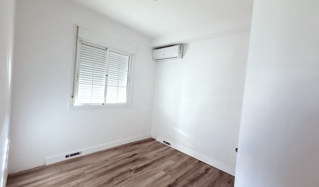 Reventa - Semi Detached -
El Galan - Inland