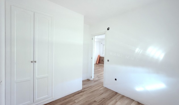 Reventa - Semi Detached -
El Galan - Inland