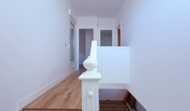 Reventa - Semi Detached -
El Galan - Inland