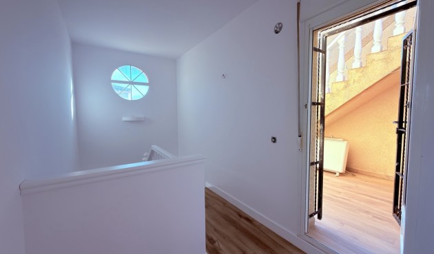 Reventa - Semi Detached -
El Galan - Inland