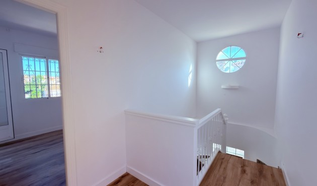 Reventa - Semi Detached -
El Galan - Inland