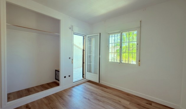 Reventa - Semi Detached -
El Galan - Inland