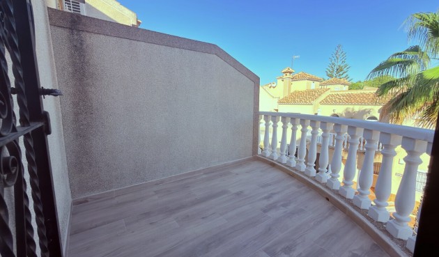 Reventa - Semi Detached -
El Galan - Inland