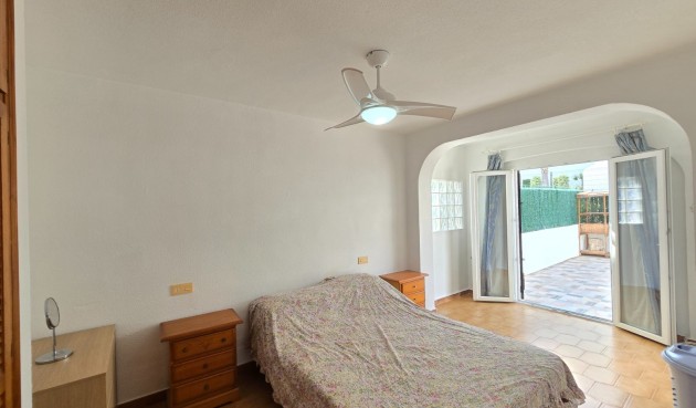 Återförsäljning - Town House -
Villamartin - Costa Blanca