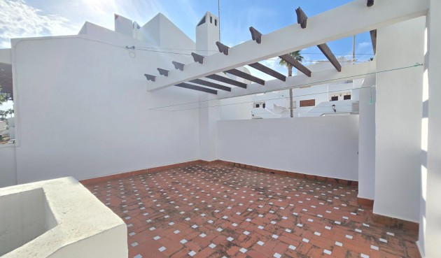 Återförsäljning - Town House -
Villamartin - Costa Blanca