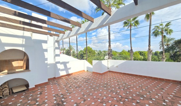 Återförsäljning - Town House -
Villamartin - Costa Blanca