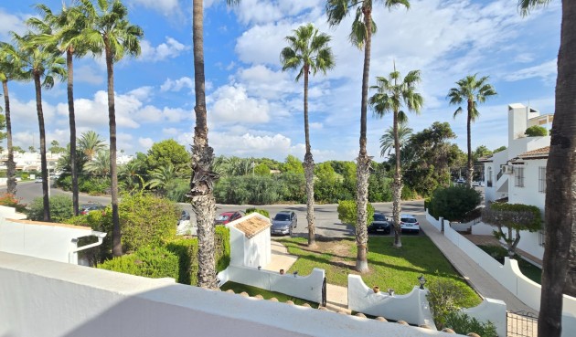 Återförsäljning - Town House -
Villamartin - Costa Blanca