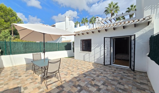Återförsäljning - Town House -
Villamartin - Costa Blanca