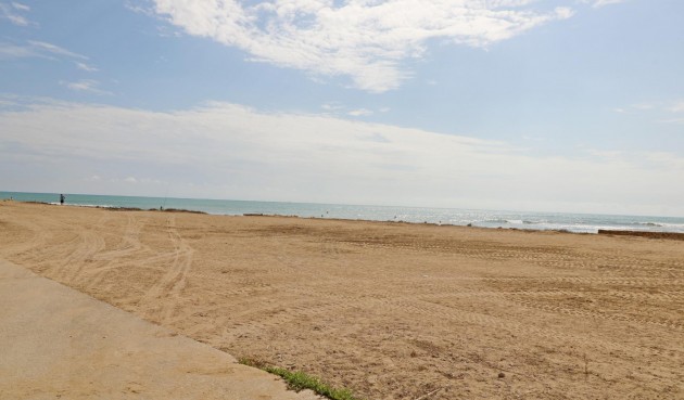 Resale - Apartment -
Torrevieja - La Mata Pueblo