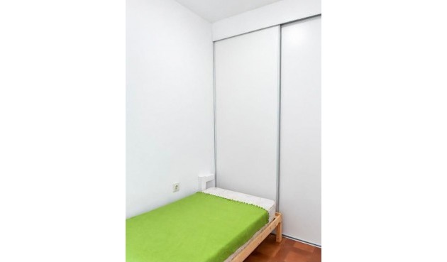 Återförsäljning - Apartment -
Orihuela Costa - La Regia