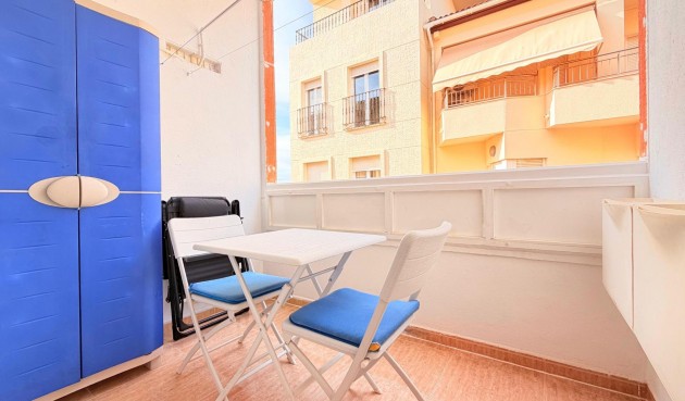 Återförsäljning - Apartment -
Torrevieja - Centro - Muelle Pesquero