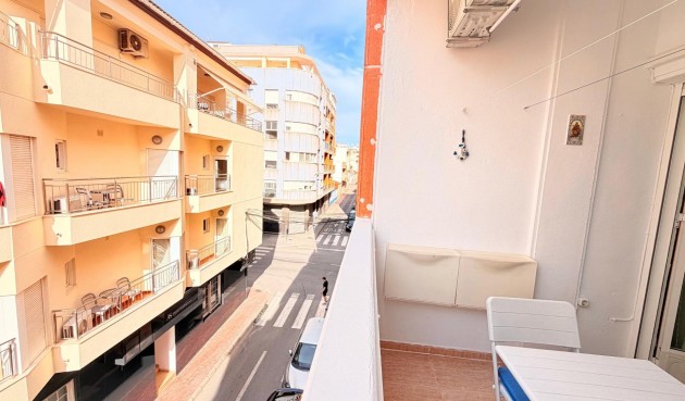 Återförsäljning - Apartment -
Torrevieja - Centro - Muelle Pesquero