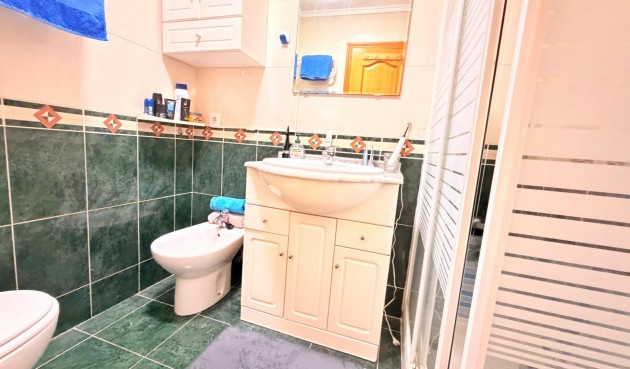 Återförsäljning - Apartment -
Torrevieja - Centro - Muelle Pesquero