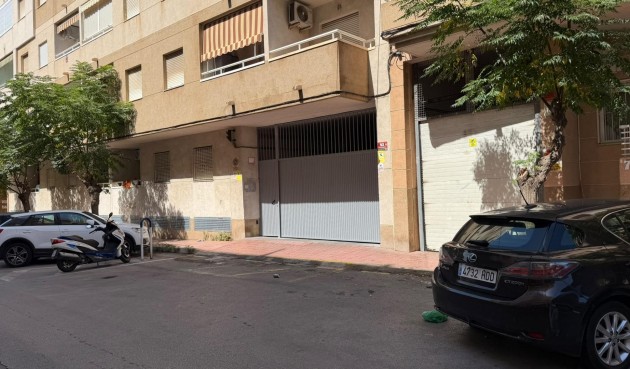 Återförsäljning - Apartment -
Torrevieja - Centro - Muelle Pesquero