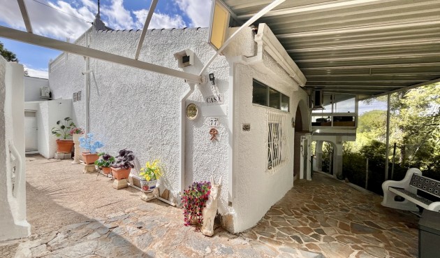 Återförsäljning - Villa -
Pinar de Campoverde - Inland