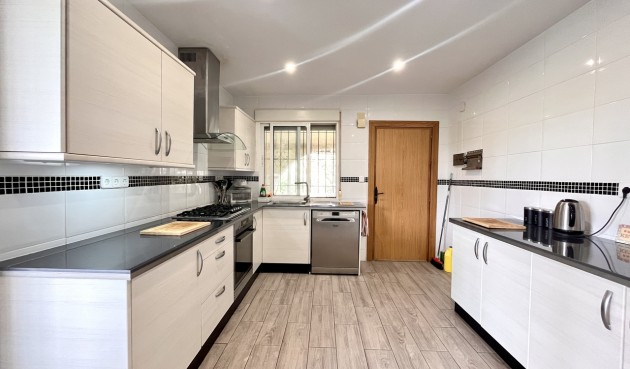 Reventa - Villa -
Pinar de Campoverde - Inland