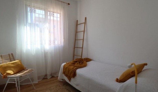 Återförsäljning - Town House -
Orihuela - Inland