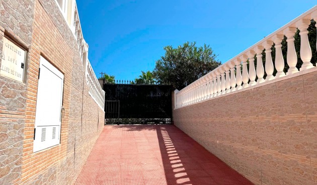 Reventa - Villa -
Torrevieja - Costa Blanca